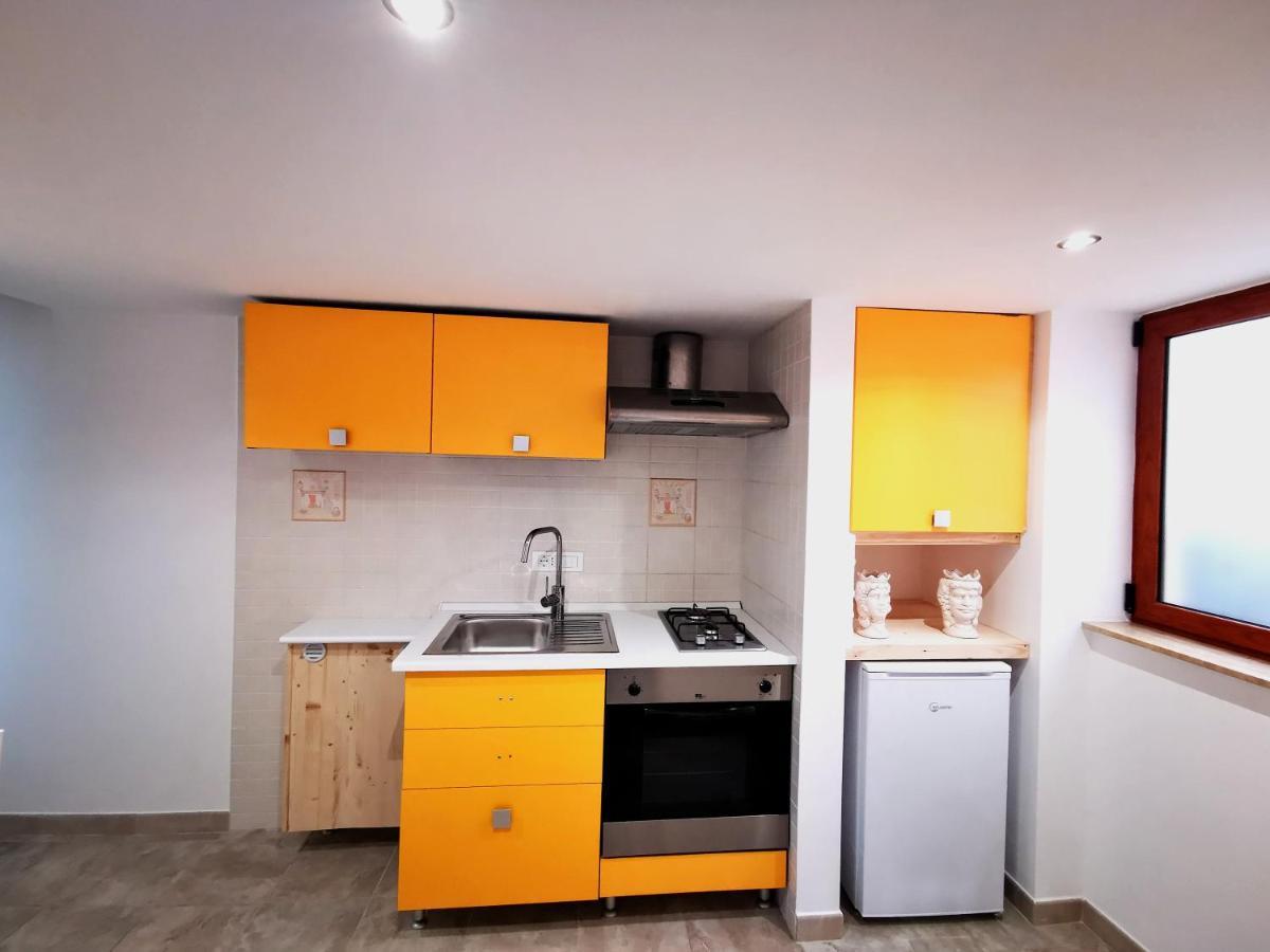 Guru House B&B Apartments Milazzo Exteriér fotografie