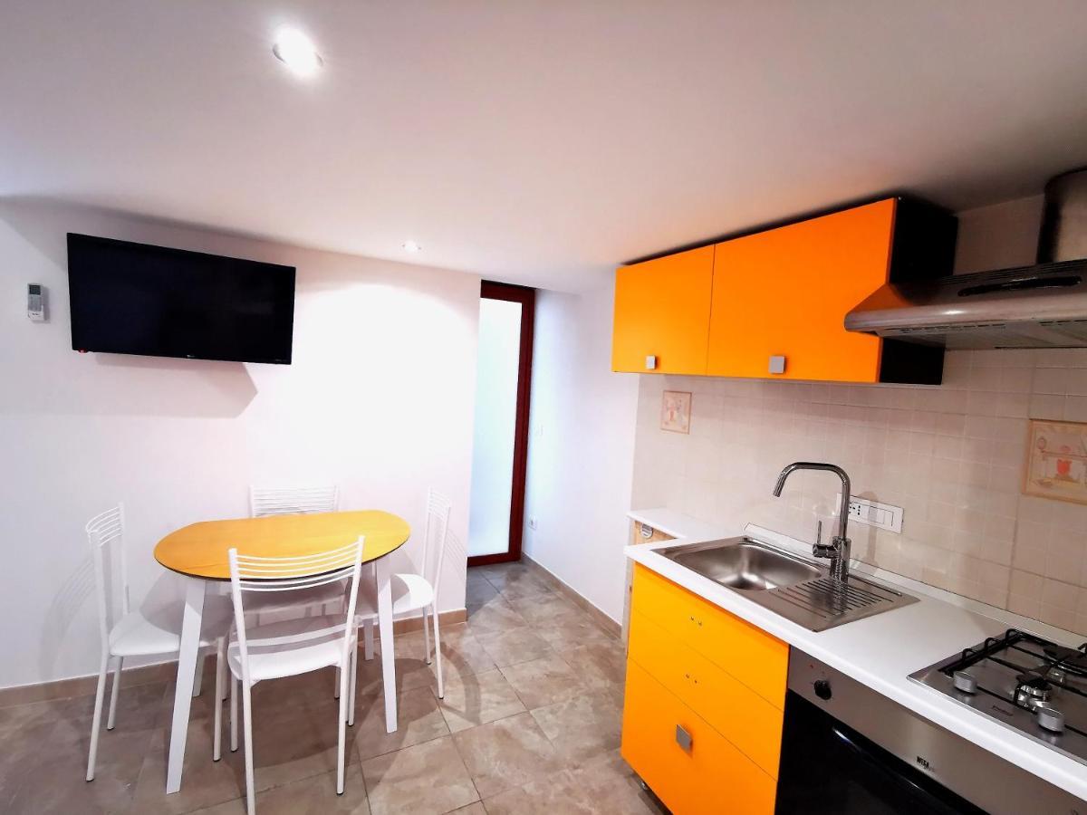 Guru House B&B Apartments Milazzo Exteriér fotografie