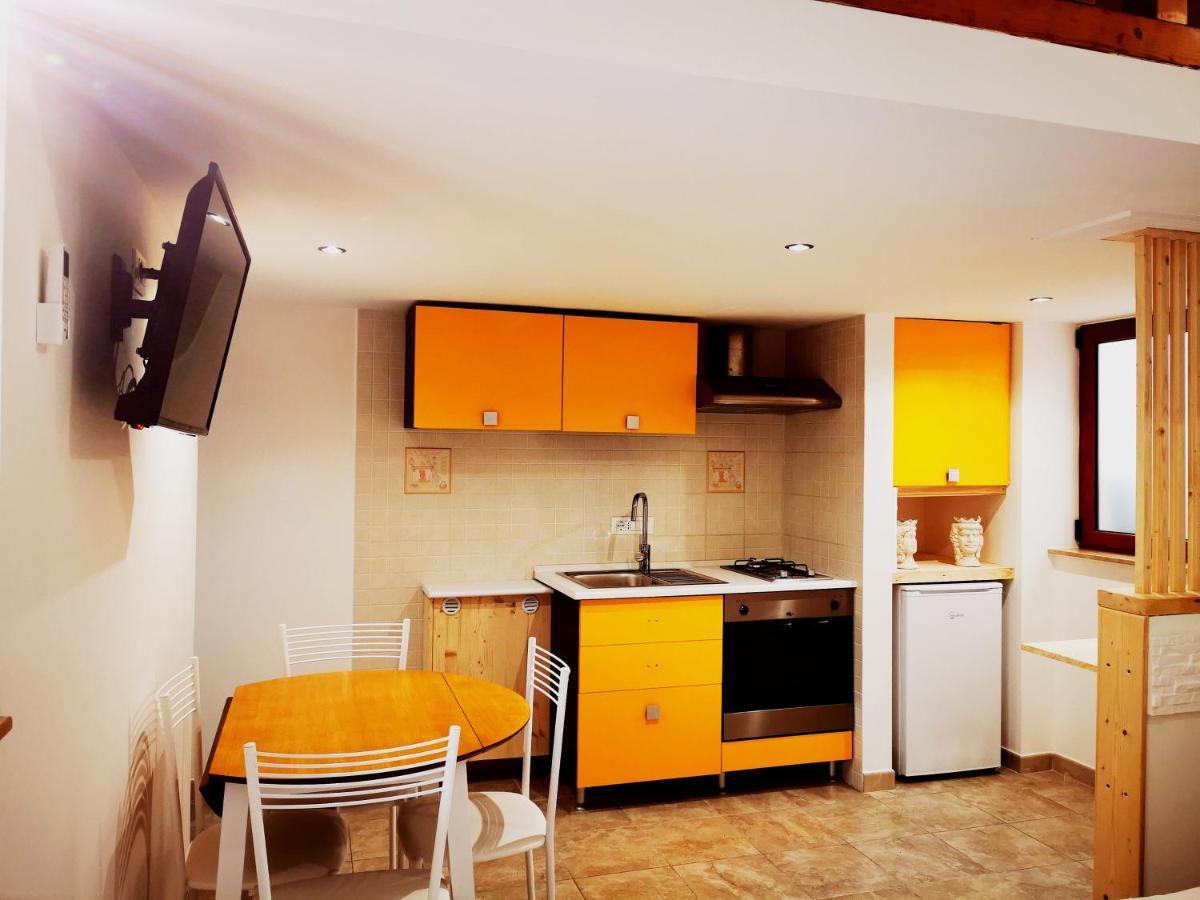 Guru House B&B Apartments Milazzo Exteriér fotografie