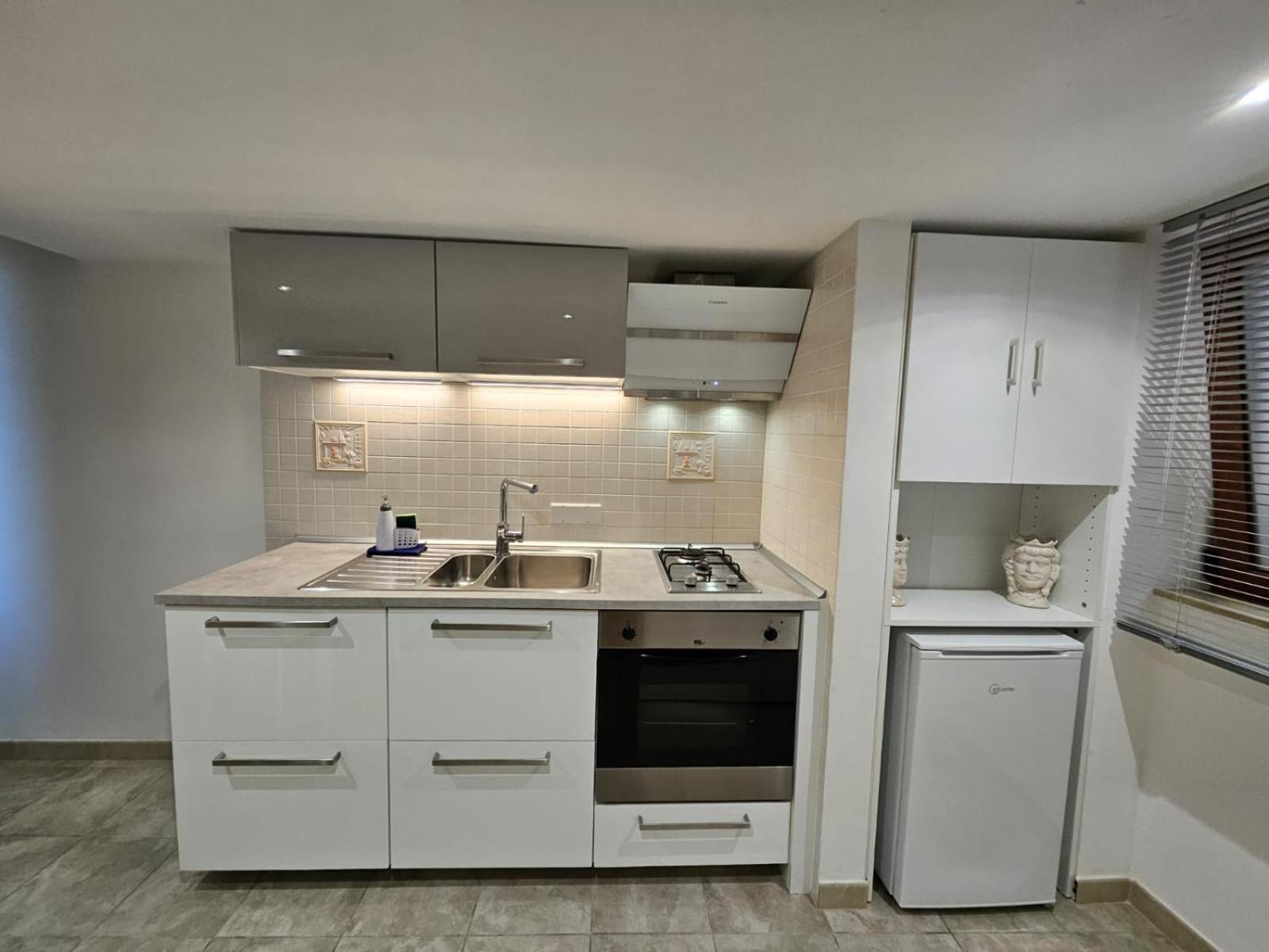 Guru House B&B Apartments Milazzo Exteriér fotografie